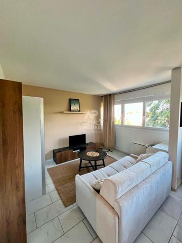 Les clés de la Forêt - Studio meublé - POISSY Loyer 880 €/mois charges comprises **  - Référence  9273