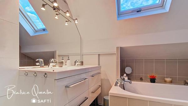 Maison familiale lumineuse avec cuisine récente – secteur recherché de l’Étang, à 15 min à pied de la gare