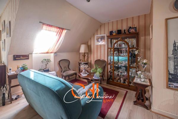 Plein centre-ville de Landivisiau et dernier étage !