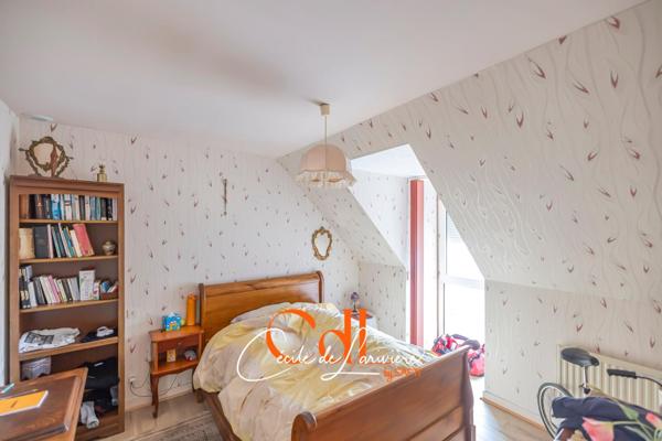 Plein centre-ville de Landivisiau et dernier étage !