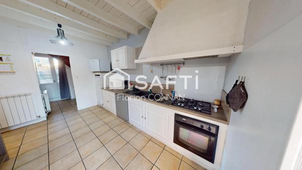 Maison avec gîte, atelier et grande dépendance