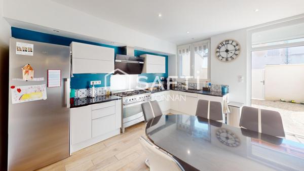 Maison avec gîte, atelier et grande dépendance