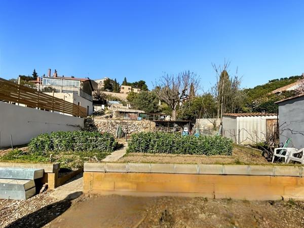 A VENDRE terrain secteur recherché d' Allauch village 13190 - Vue dégagée - Fort potentiel