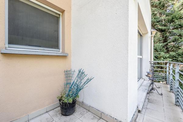 Appartement lumineux avec balcons