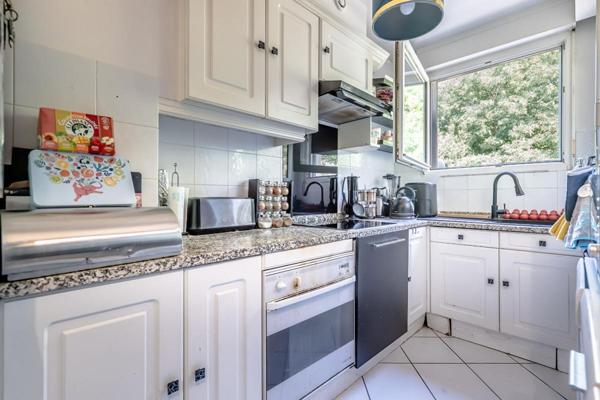 Appartement lumineux avec balcons