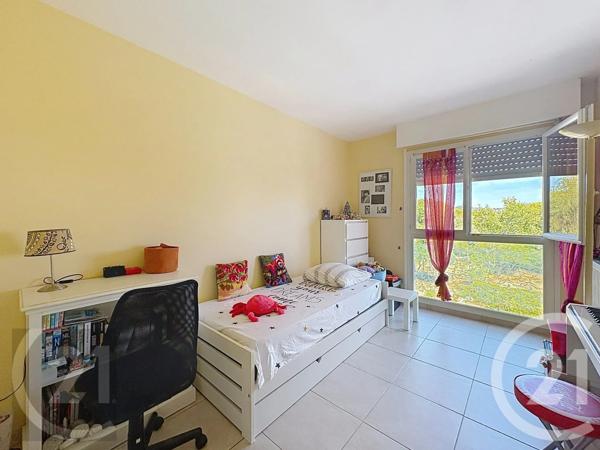 Appartement F4 à vendre  4 pièces - 82,04 m 2   LE CANNET  - 06