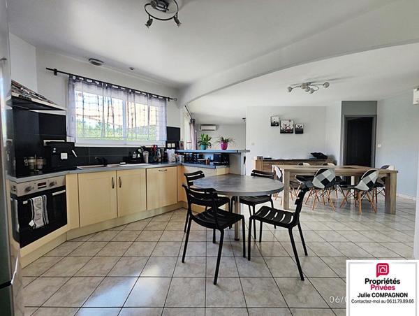Maison de Plain-pied  120 m² - 5 chambres - garage et terrain