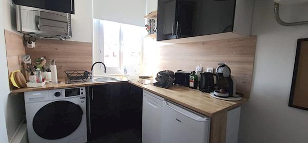 2/3 pièces . 250 m RER E et futur métro