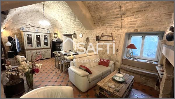 Maison de village avec Terrasses et Dépendance