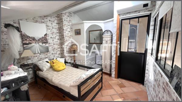 Maison de village avec Terrasses et Dépendance