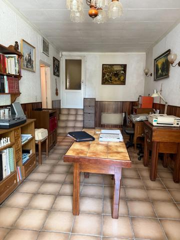 Maison de 160m², 3 chambres, avec garage et jardin indépendant de 443m² 69 500 €