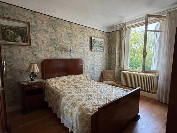 Maison de 160m², 3 chambres, avec garage et jardin indépendant de 443m² 69 500 €