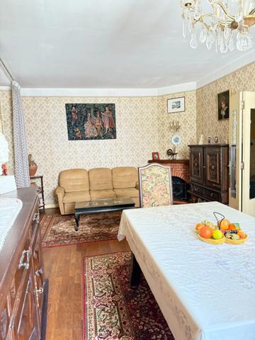 Maison de 160m², 3 chambres, avec garage et jardin indépendant de 443m² 69 500 €