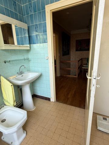 Maison de 160m², 3 chambres, avec garage et jardin indépendant de 443m² 69 500 €