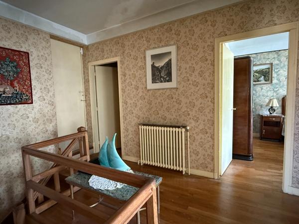 Maison de 160m², 3 chambres, avec garage et jardin indépendant de 443m² 69 500 €