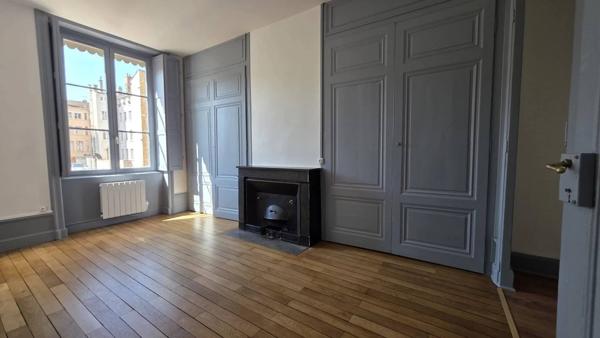 À LOUER – PROCHE CENTRE-VILLE – T3 – LYON 2ᵉ