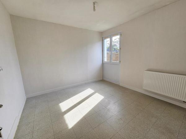 Maison à MONTREUIL-BELLAY, 49260 - 6 pièces 108m²