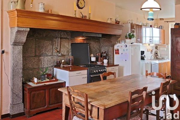 Maison à vendre 9 pièces 220 m² Mérinchal