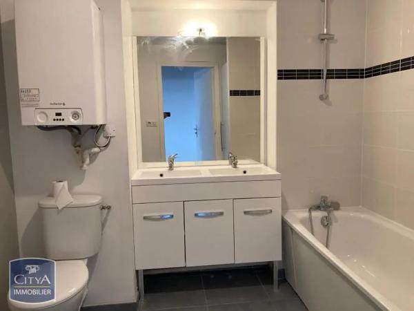 Appartement à louer 4 pièces 90.3m² Tourcoing (59200)