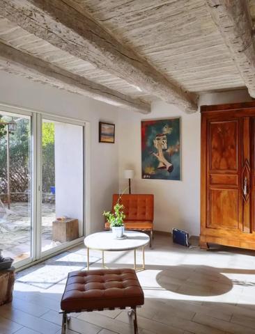 Lorgues – Magnifique bastide en pierre avec piscine et chambres d’hôtes