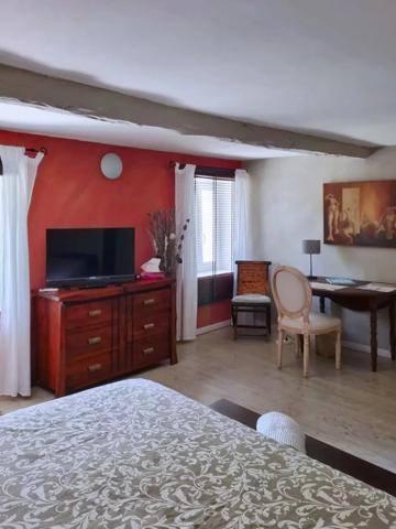 Lorgues – Magnifique bastide en pierre avec piscine et chambres d’hôtes