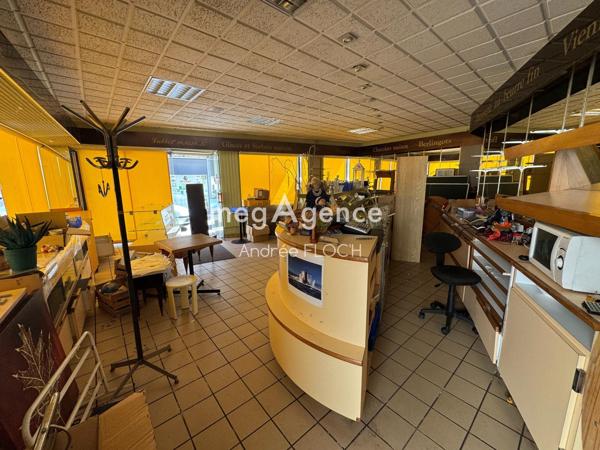 Immeuble à LESNEVEN, 29260 - 260m²