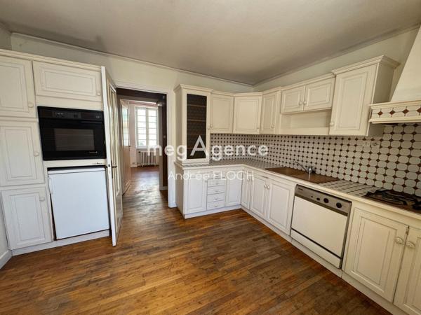 Immeuble à LESNEVEN, 29260 - 260m²