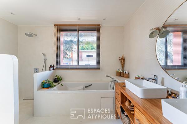 Maison d’architecte au style loft avec jardin et terrasses à Châtillon limite Clamart