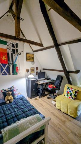 Authentique chaumière avec terrain et dépendances – Auray 15 min