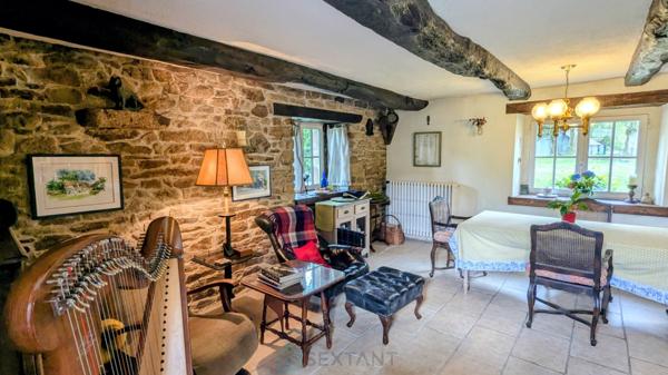 Authentique chaumière avec terrain et dépendances – Auray 15 min