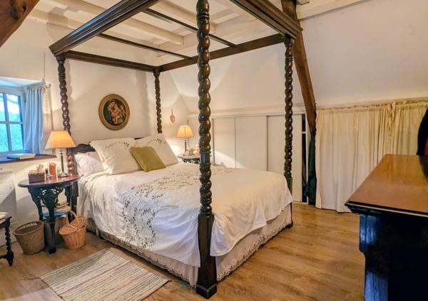 Authentique chaumière avec terrain et dépendances – Auray 15 min