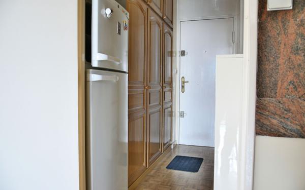 Appartement à vendre    1 pièce • 26 m2 Paris 18