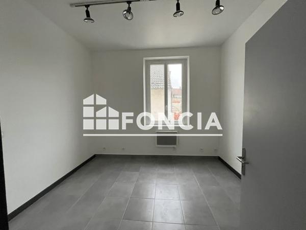 Location Local commercial 3 pièces 63.24 m² - 11 BIS RUE DE LA TANNERIE Etampes 91150