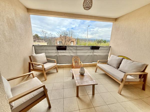 Pourrières (83910) T3 récent, 60m2, Calme absolu, Terrasse, Parking , centre Pourrieres