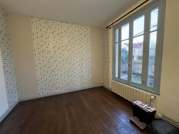 Maison à vendre |  Saint-Amand-Montrond |  6 pièces | 103 m²