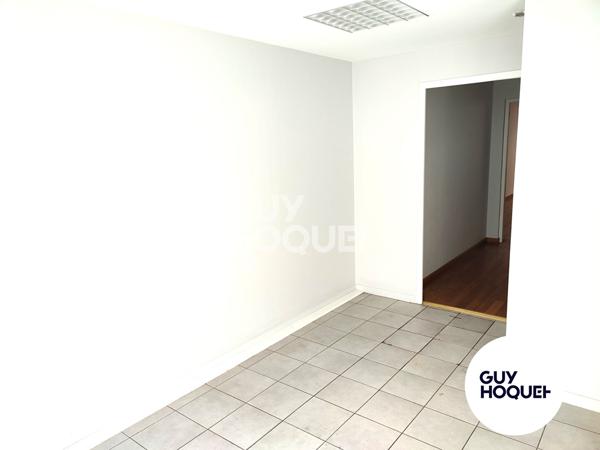 A LOUER - LOCAL COMMERCIAL 80 M² ENVIRON