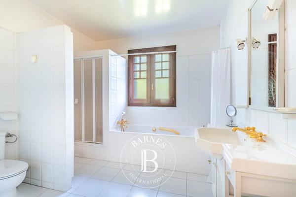 Maisons-Laffitte, Maison 6 Chambres -  293 m² à vendre