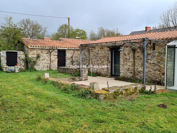 44360 SAINT ETIENNE DE MONTLUC Maison Saint Etienne De Montluc 8 pièce(s) 215 m2