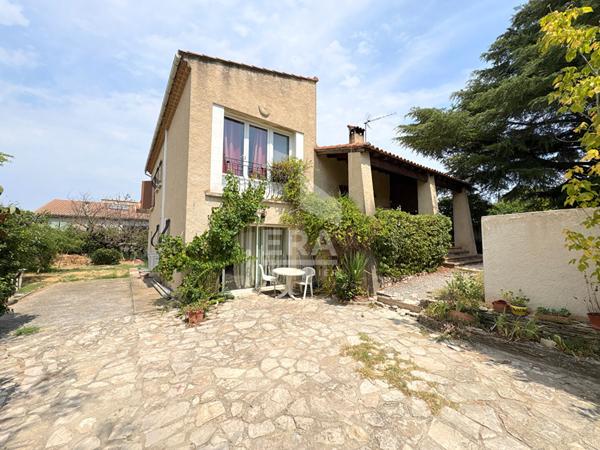 A VENDRE 84120 PERTUIS MAISON TYPE 7 PIECES D'ENVIRON 146M² AVEC JARDIN, PISCINE ET DEPENDANCE