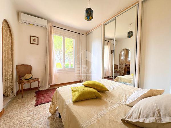 A VENDRE 84120 PERTUIS MAISON TYPE 7 PIECES D'ENVIRON 146M² AVEC JARDIN, PISCINE ET DEPENDANCE