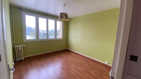 À VENDRE  Appartement T3 avec balcon, cave et garage