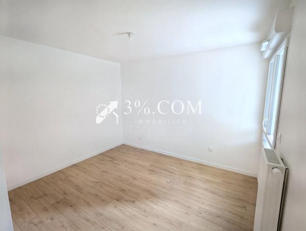 Appartement
                                                                                                                                                                                                                                                                                                                        2 pièce(s)                                                                                                                                                                                                          1 chambre(s)                                                                                                                                                                                                          49  m²