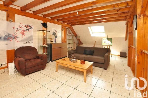 Maison à vendre 6 pièces 150 m² Saint-Martin-de-Bossenay
