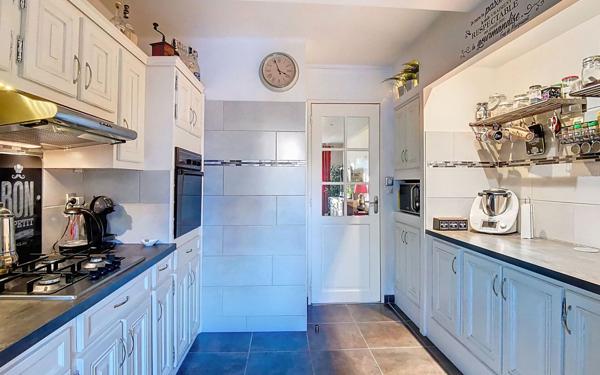 Appartement à vendre    3 pièces • 61 m2 Toulon