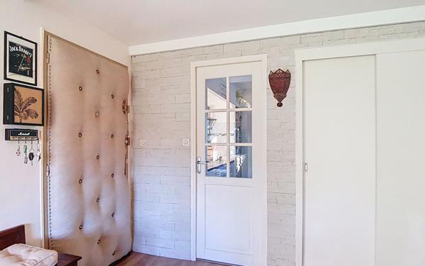 Appartement à vendre    3 pièces • 61 m2 Toulon