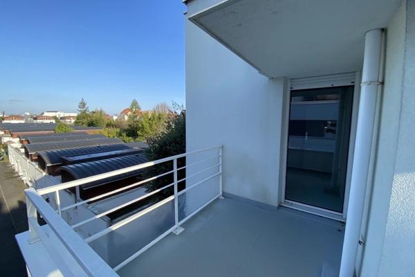 Rond Point de Vannes - T2 - 53 m2 + terrasse + ascenseur + p