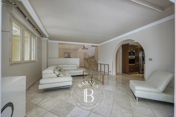 Saint-Pierre-en-Faucigny, Maison 4 Chambres -  250 m² à vendre