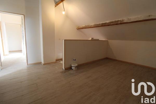 Maison 10 pièces de 150 m² à Courtenay (45320)