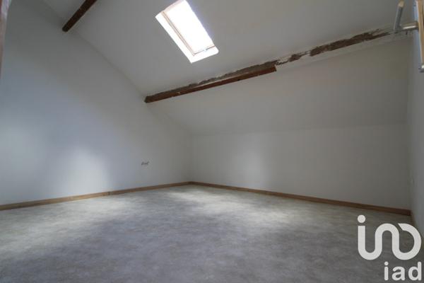 Maison 10 pièces de 150 m² à Courtenay (45320)