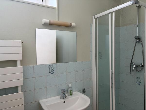 A louer - Studio meublé - Angers secteur Eblé